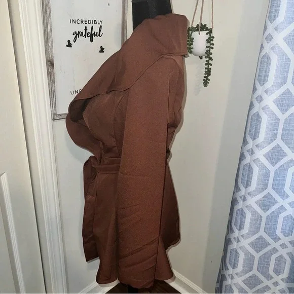 Belted brown wrap coat - Picture 6 of 11